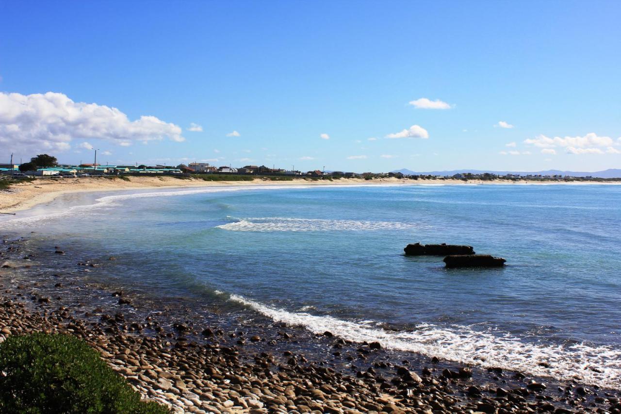 The Sun Catcher Bed & Breakfast Struisbaai Exterior photo